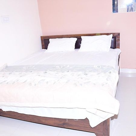 Shree Ram Hotel Ayodhya Dış mekan fotoğraf