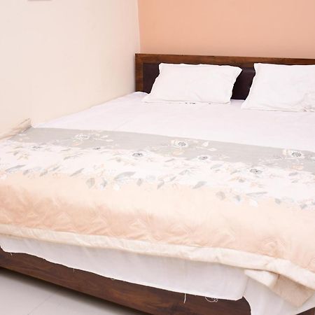 Shree Ram Hotel Ayodhya Dış mekan fotoğraf