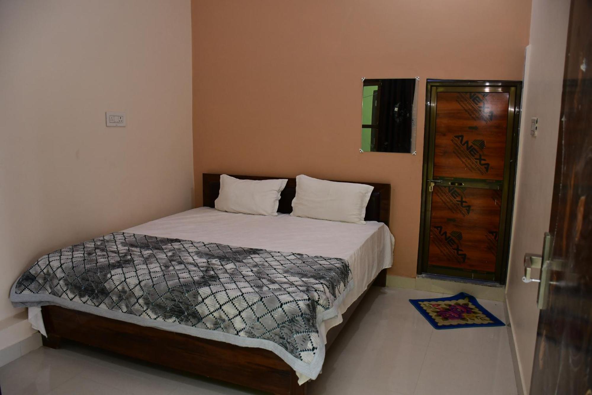 Shree Ram Hotel Ayodhya Dış mekan fotoğraf