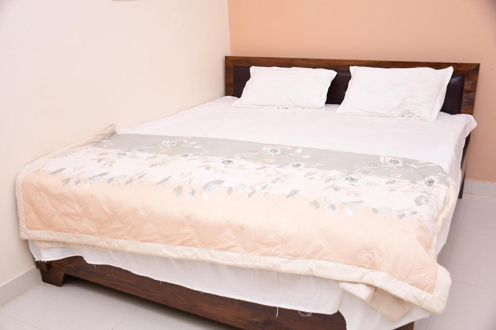 Shree Ram Hotel Ayodhya Dış mekan fotoğraf