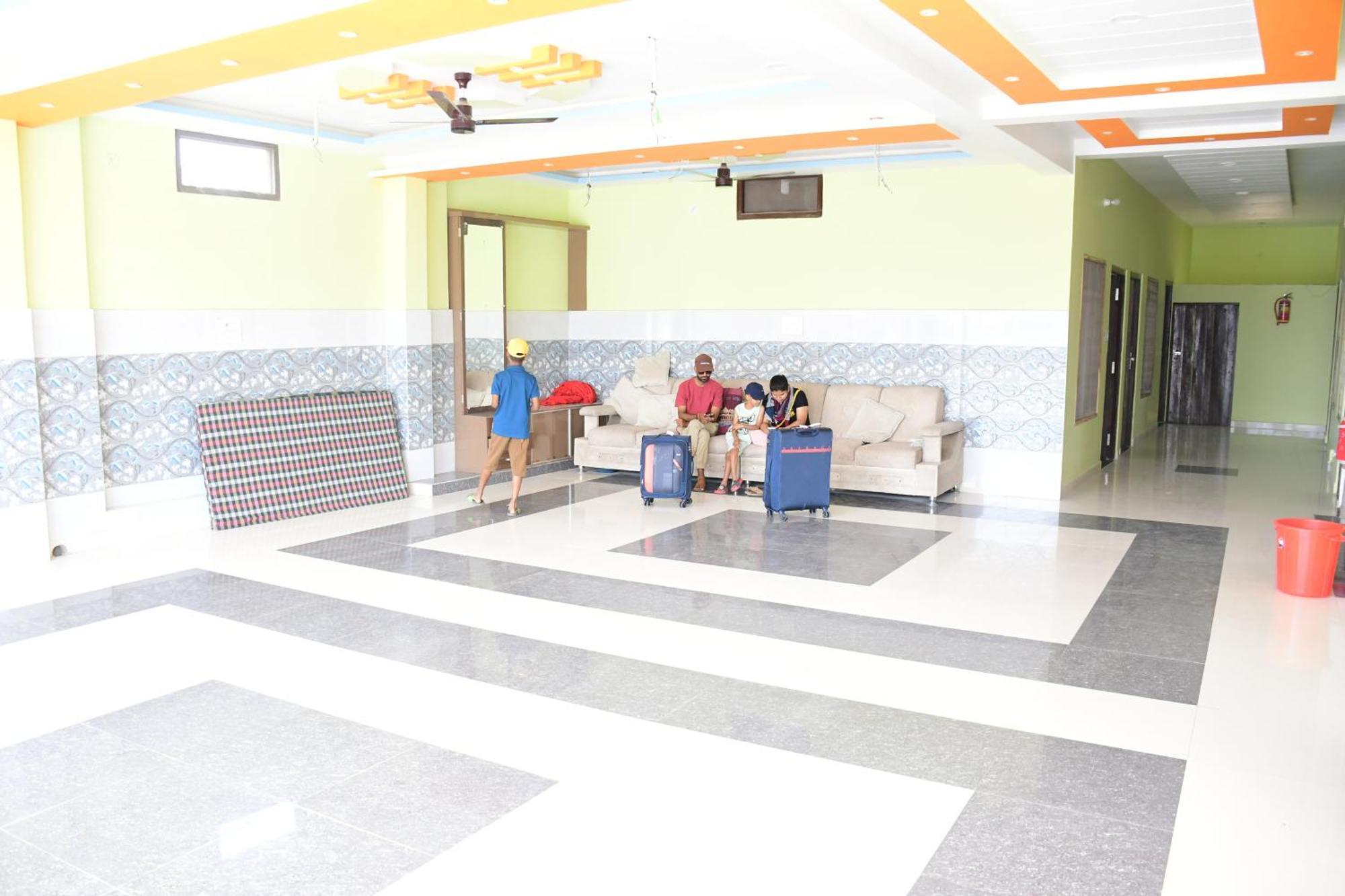 Shree Ram Hotel Ayodhya Dış mekan fotoğraf